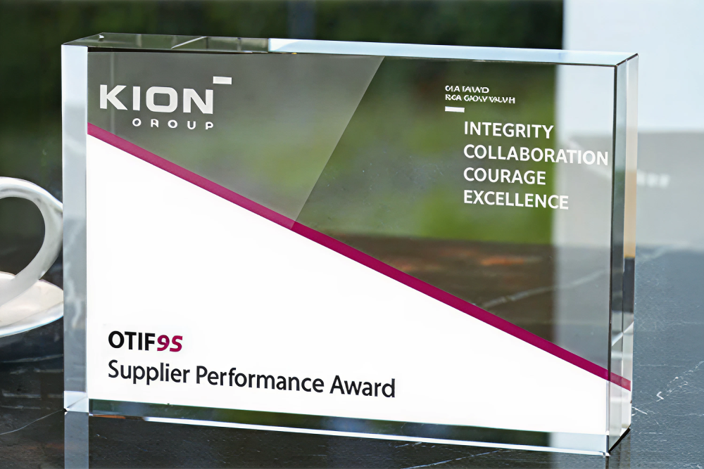 Балканкар ЗАРЯ АД е удостоено с наградата OTIF95 за доставчик с отлично представяне от KION Group Балканкар ЗАРЯ АД е удостоено с наградата OTIF95 за доставчик с отлично представяне от KION Group